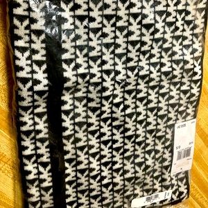Michael Kors Scarf. New with Tags Logo print